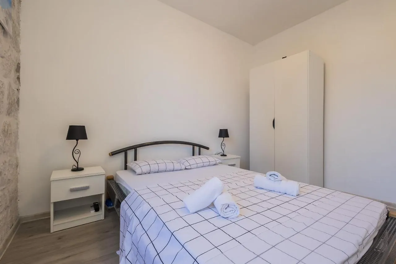 Apartment A2 - Spacious Apt On Seafront With The Sea View Kastela Croatia