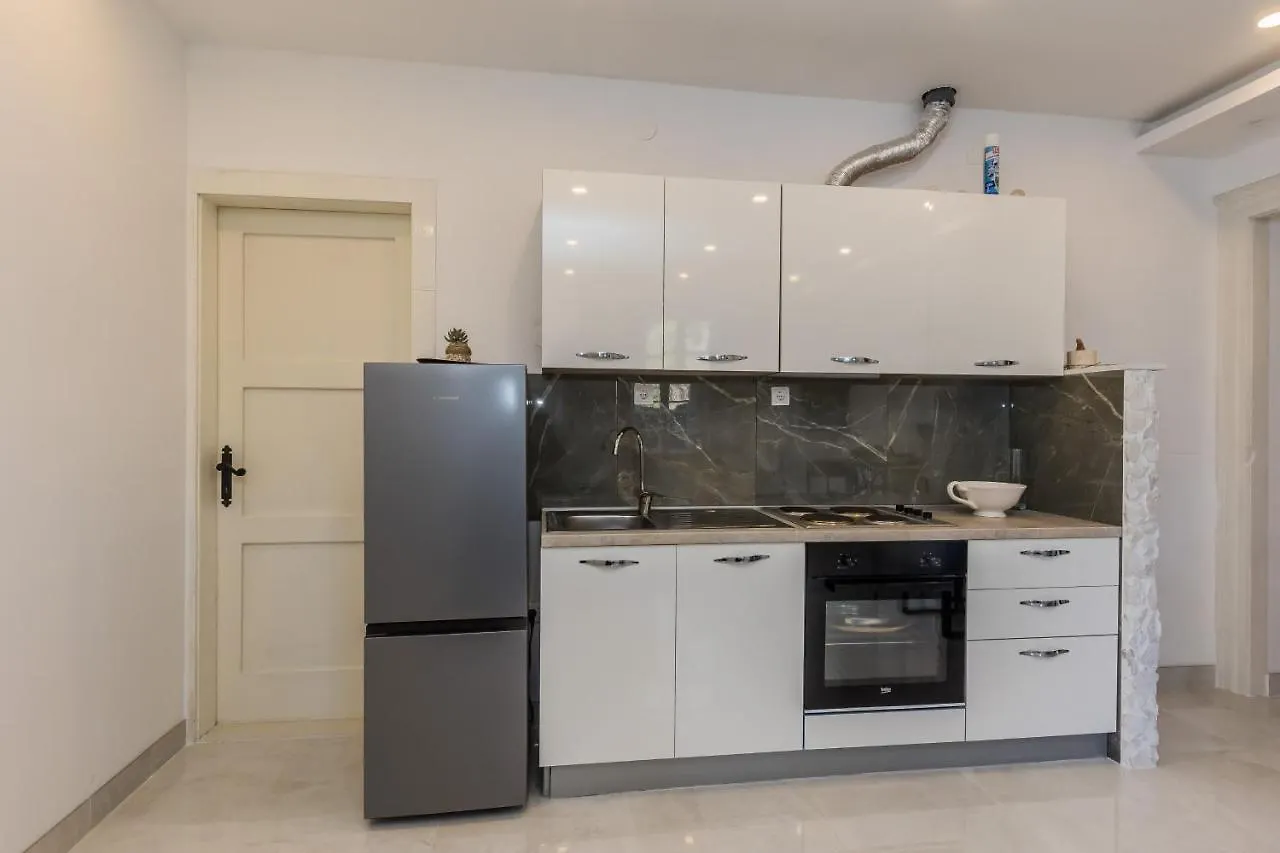 A2 - Spacious Apt On Seafront With The Sea View Kaštela 0*,  Kroatien